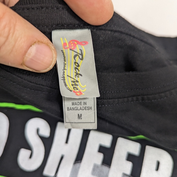 Ed Sheeran Concert Tee with Bold Graphic on Front Size Medium - Picture 3 of 8